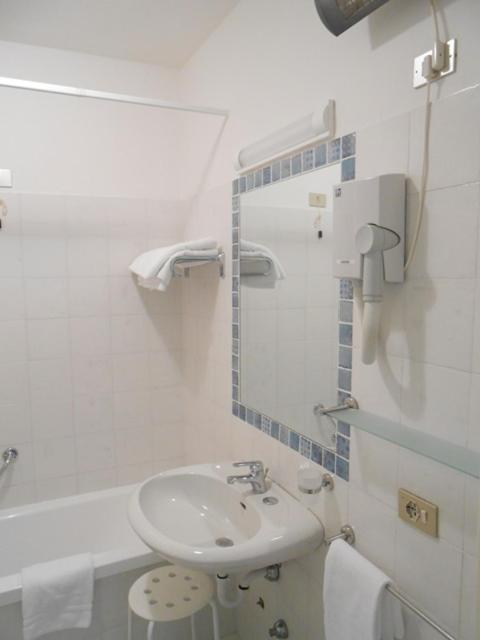 Residence San Luigi Limone sul Garda Exterior foto